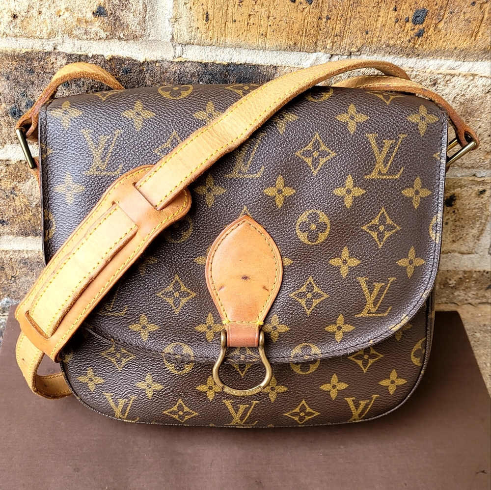 SOLD Louis Vuitton Saint Cloud